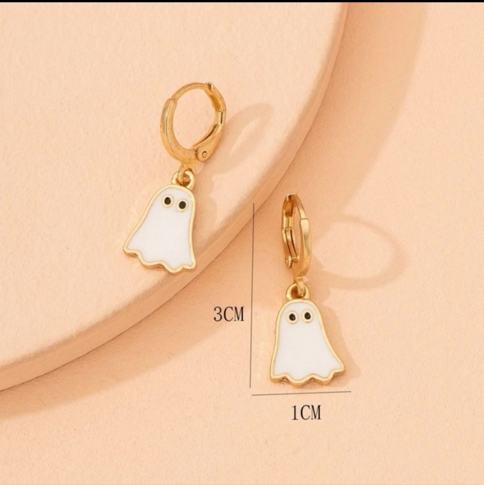 Ghost Earings - Picture 3 of 4